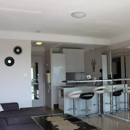 Joli Studio Vue Mer A Cannes, Avec Parking Cannes